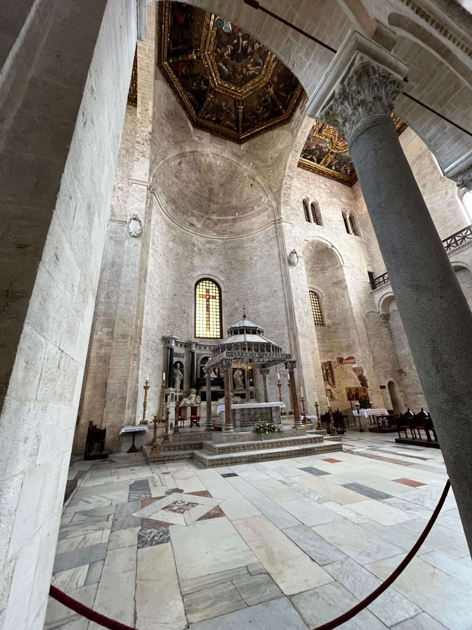 Die Nikolaus-Kirche, im Jahre 1087 extra für den Nikolaus gebaut